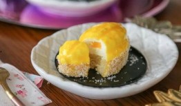 抖音网红拍片吃瓜