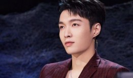 张艺兴女友圈内爆料,揭秘明星恋情背后的故事